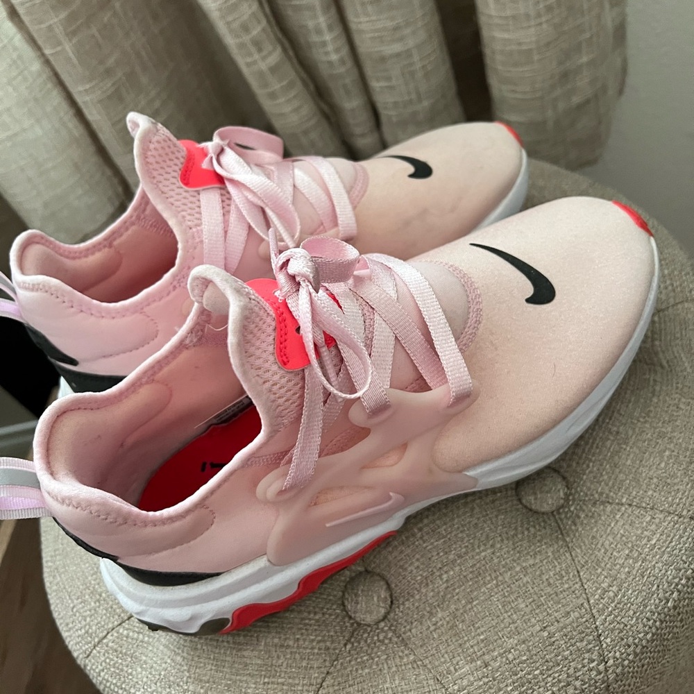 Pink Nike Presto